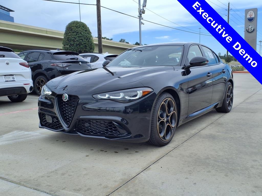 New 2025 Alfa Romeo Giulia w/ Driving Assist Package image 2