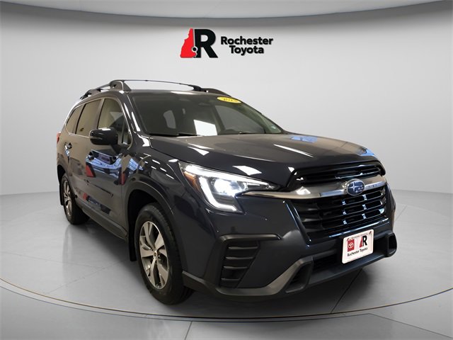 Used 2023 Subaru Ascent Premium w/ Convenience Package image 1
