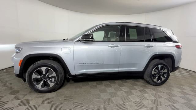 Used 2022 Jeep Grand Cherokee Limited 4xe AWD/4WD image 9