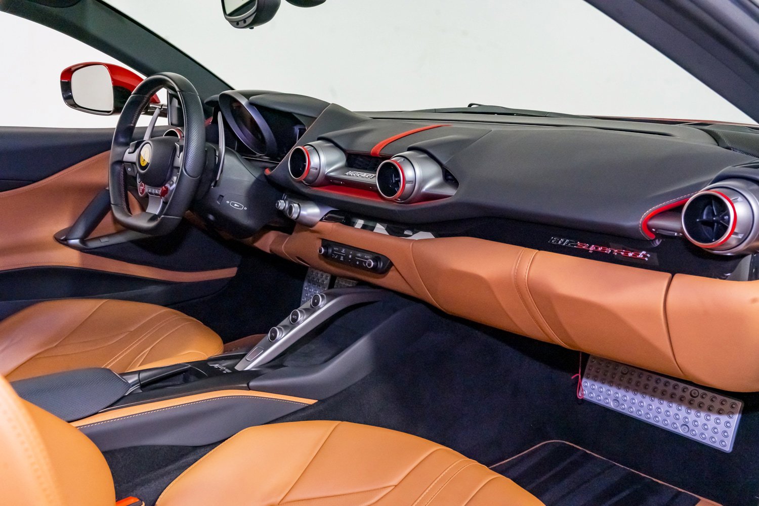 Used 2019 Ferrari 812 Superfast RWD image 27
