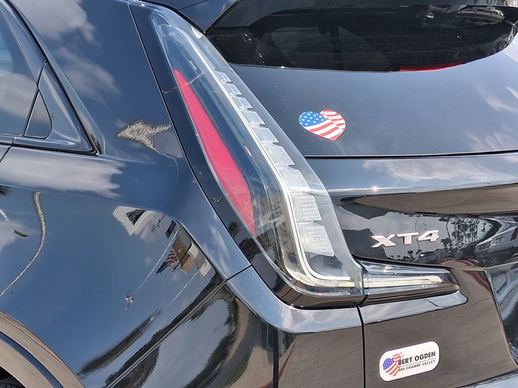 Used 2025 Cadillac XT4 Sport FWD image 8