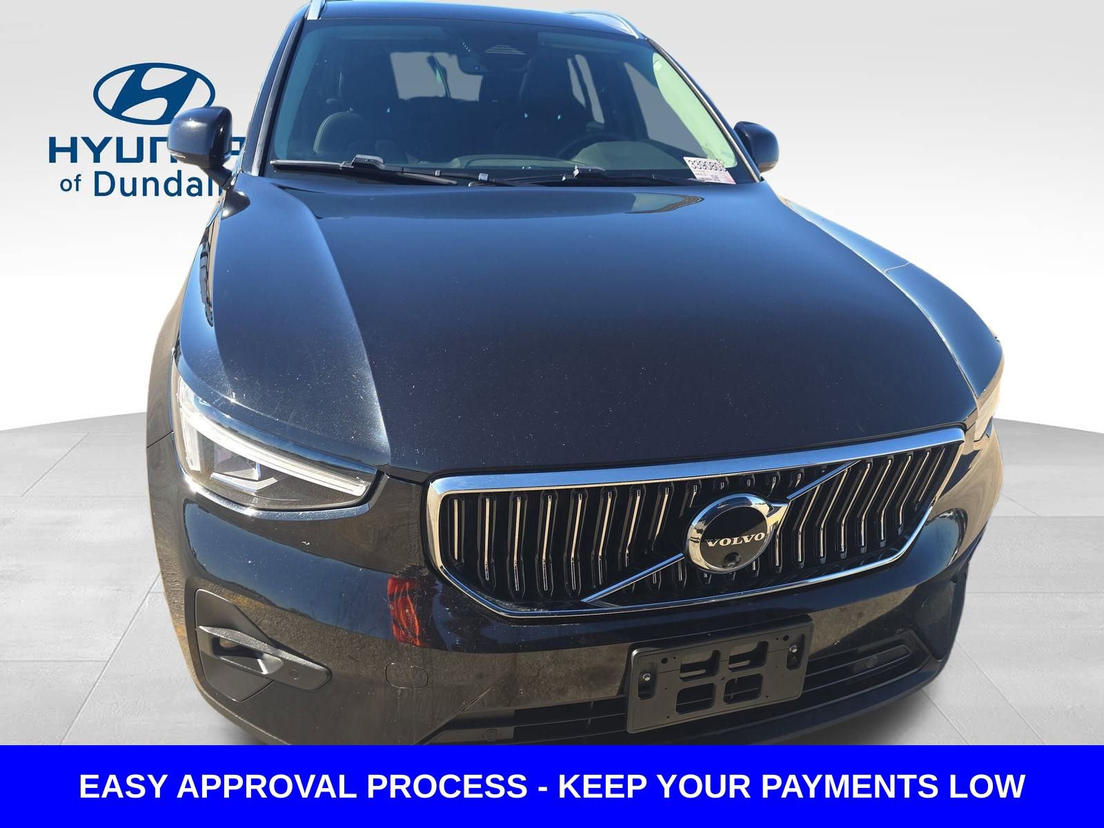 Used 2024 Volvo XC40 B5 Plus image 6