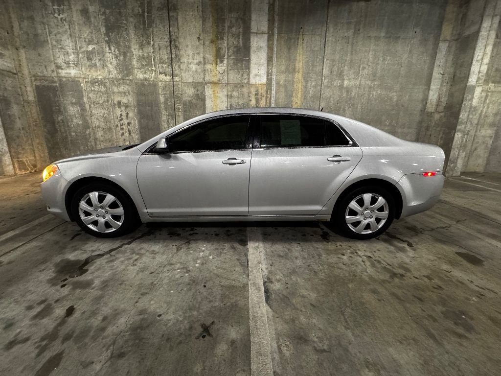 Used 2009 Chevrolet Malibu LS image 8