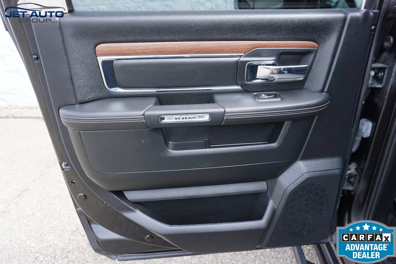 Used 2016 RAM 1500 Laramie AWD/4WD image 18