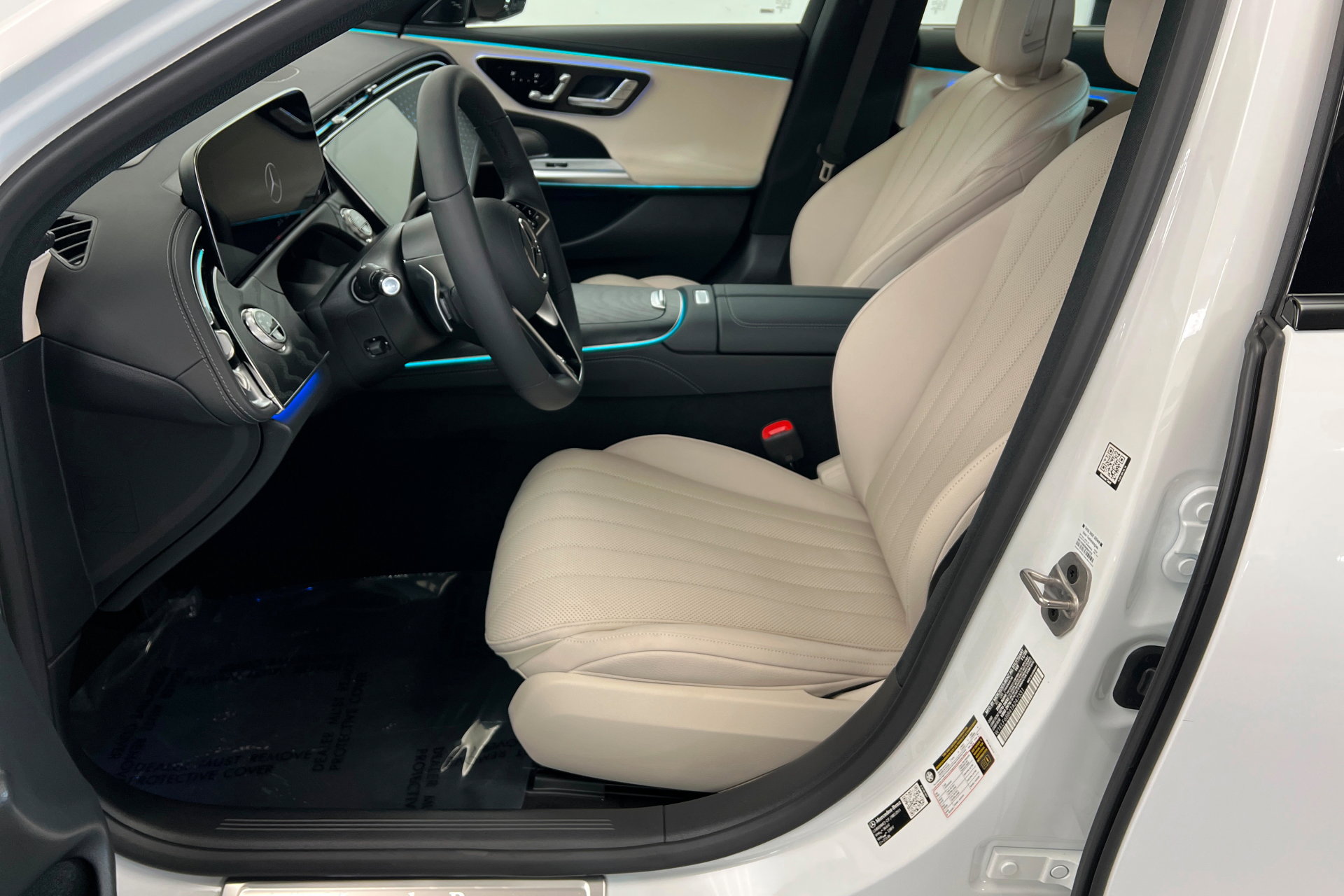 New 2026 Mercedes-Benz E 450 4MATIC Sedan image 17