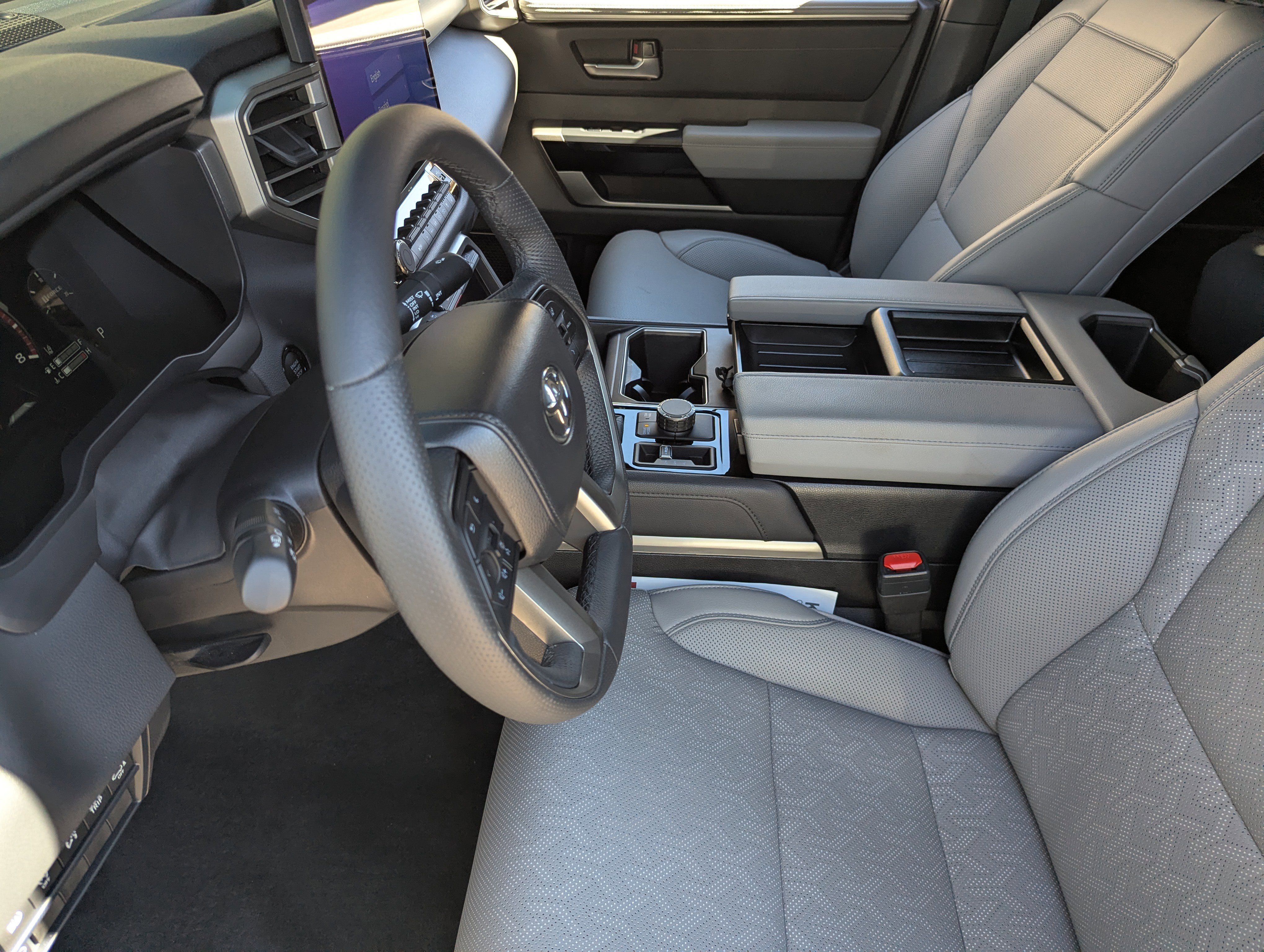 Used 2025 Toyota Tundra Limited image 21