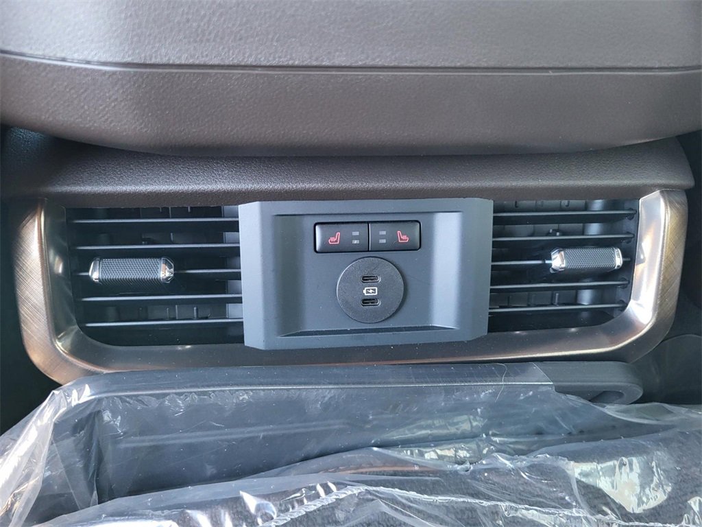 New 2025 Ford F150 King Ranch w/ FX4 Off-Road Package image 24