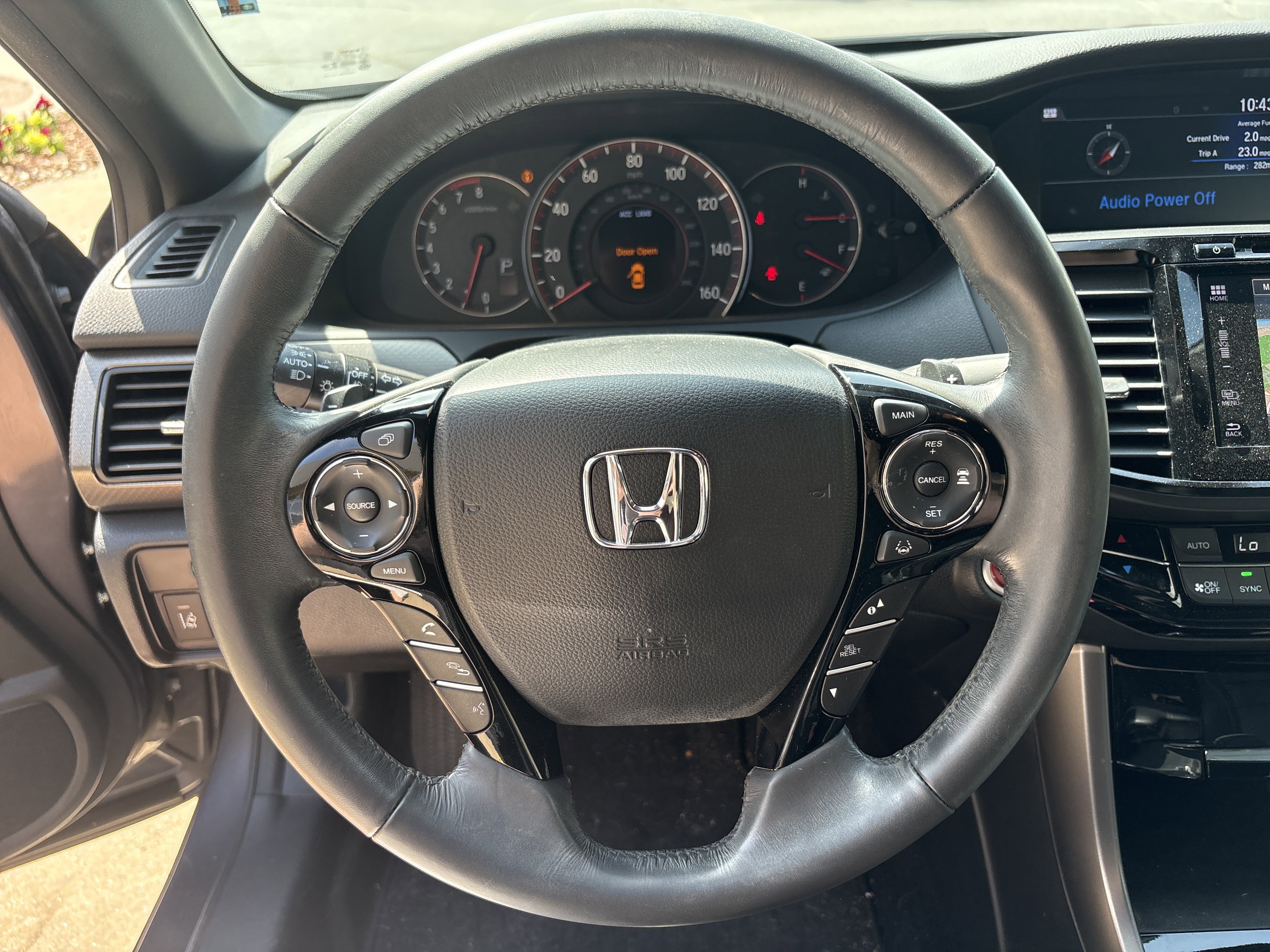Used 2017 Honda Accord Touring image 18