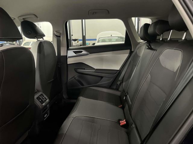 New 2026 Volkswagen Taos SE FWD image 23