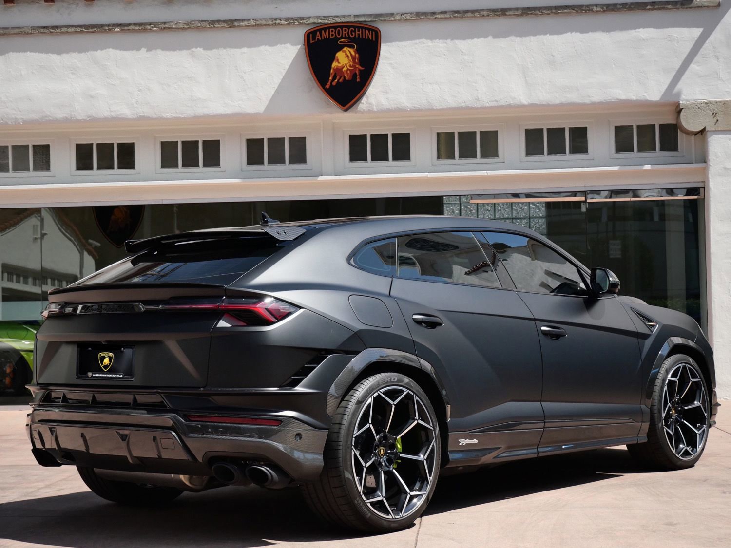 Used 2024 Lamborghini Urus Performante image 3