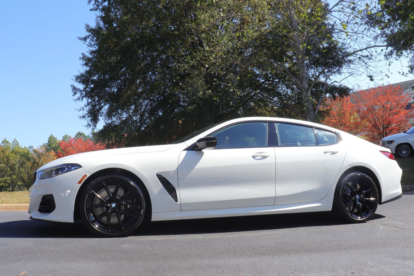 New 2026 BMW M850i xDrive image 1