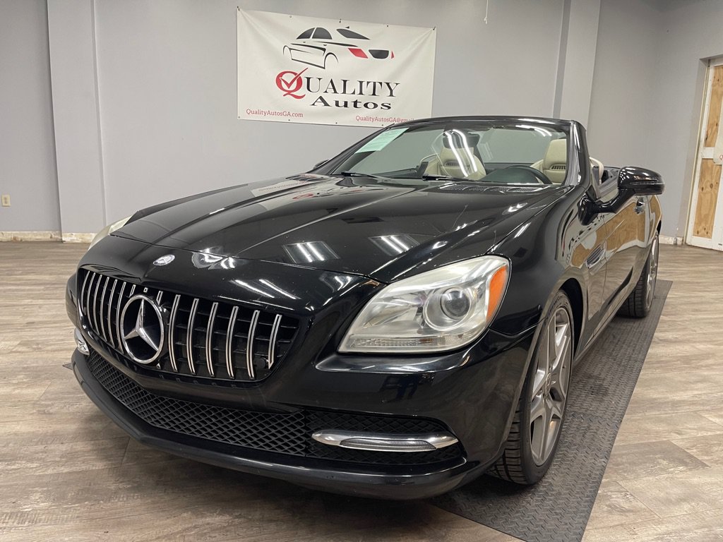 Used 2013 Mercedes-Benz SLK 250 image 2