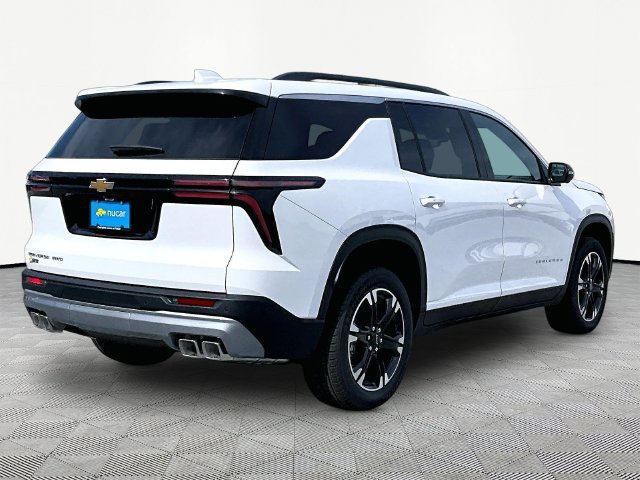 New 2027 Chevrolet Traverse LT w/ Sun and Wheel Package AWD/4WD image 6