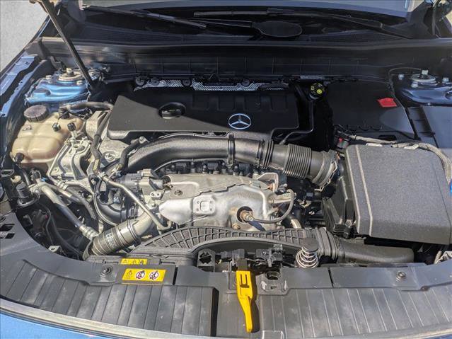Used 2023 Mercedes-Benz GLB 250 4MATIC image 21