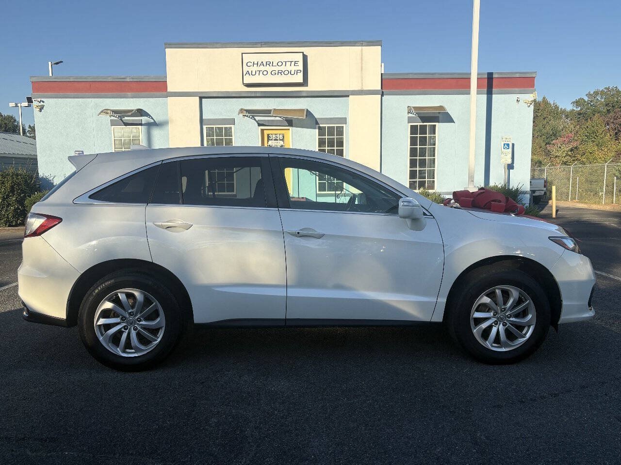 Used 2017 Acura RDX w/ Technology Package AWD/4WD image 7