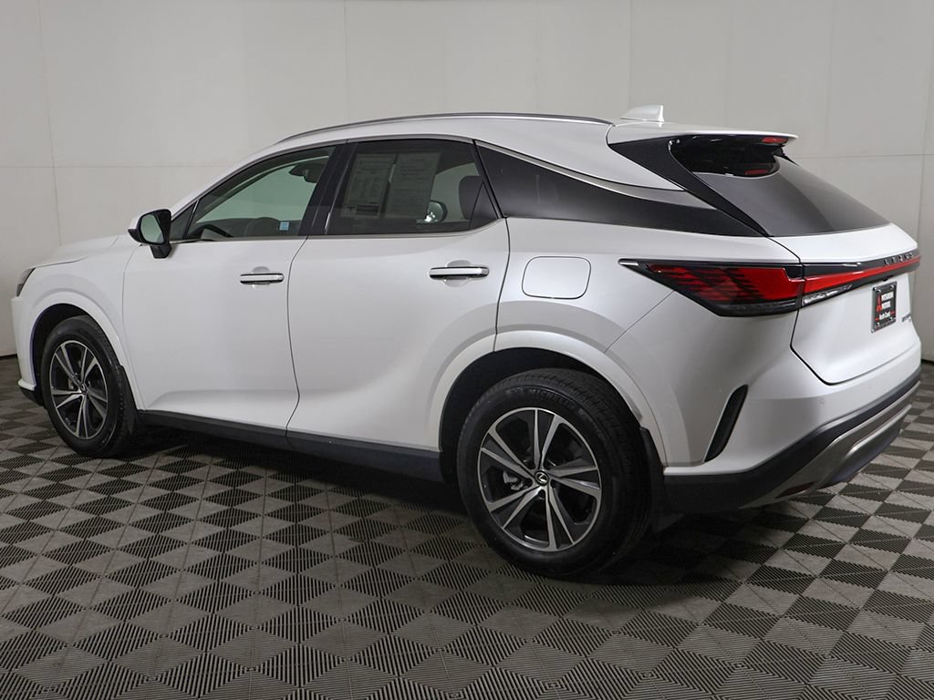 Used 2023 Lexus RX 350h w/ Accessory Package (2T) AWD/4WD image 14