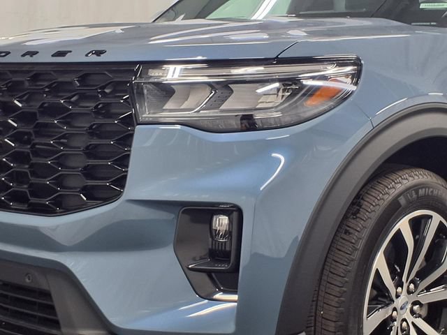 Certified 2025 Ford Explorer ST-Line AWD/4WD image 14