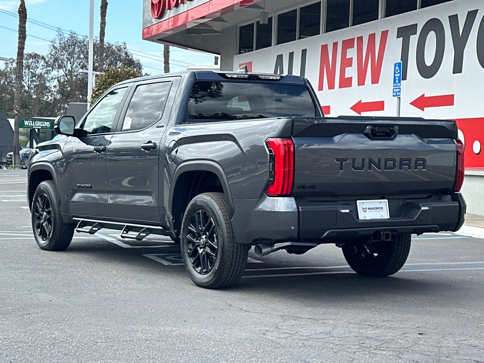 New 2026 Toyota Tundra Limited AWD/4WD image 3