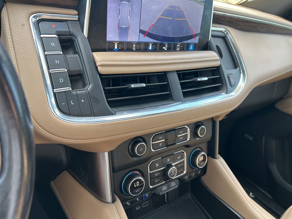 Used 2021 Chevrolet Tahoe Premier w/ Premium Package RWD image 37