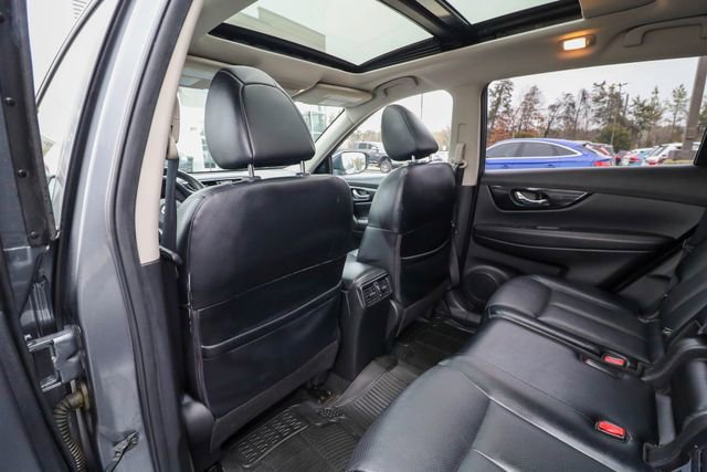 Used 2018 Nissan Rogue SL w/ Premium Package image 45