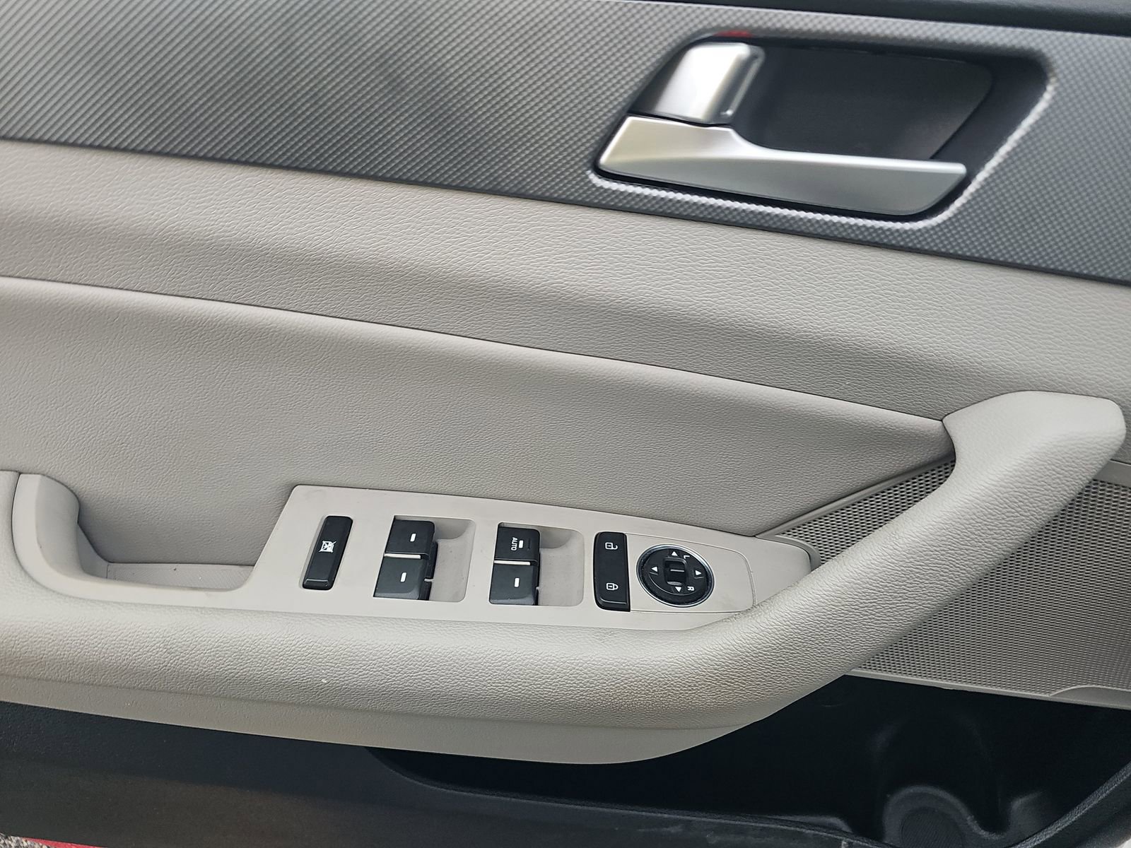 Used 2016 Hyundai Sonata SE FWD image 11