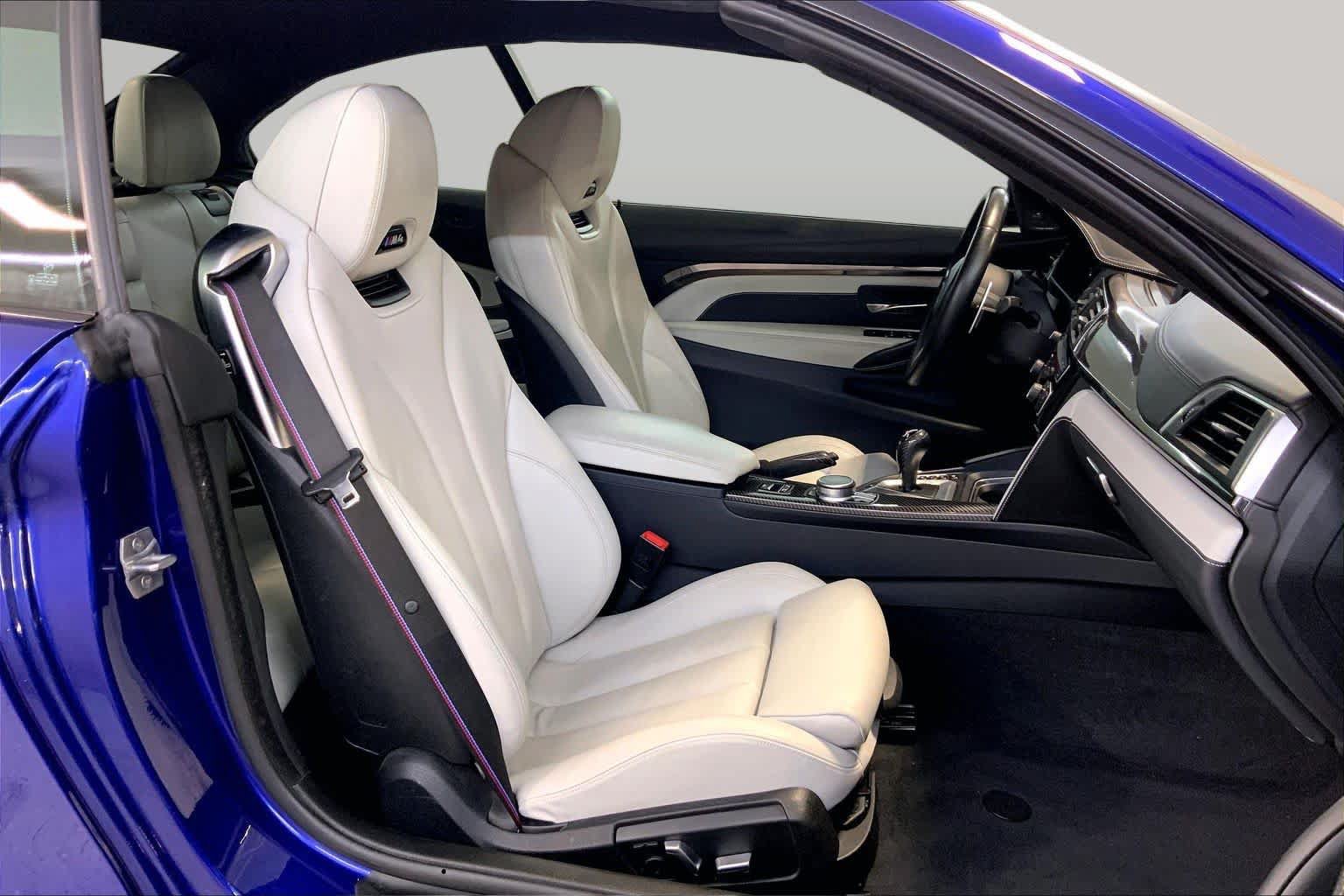 Used 2020 BMW M4 Convertible w/ Competition Package RWD image 8