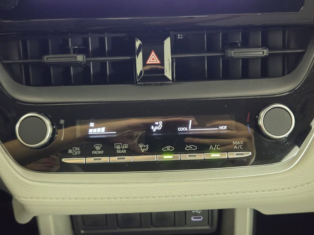 Used 2025 Toyota Corolla Cross L FWD image 19