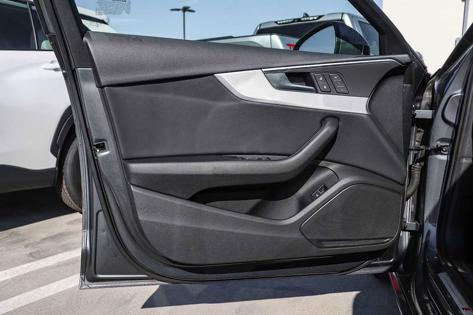 Used 2018 Audi A4 2.0T Ultra Premium image 30