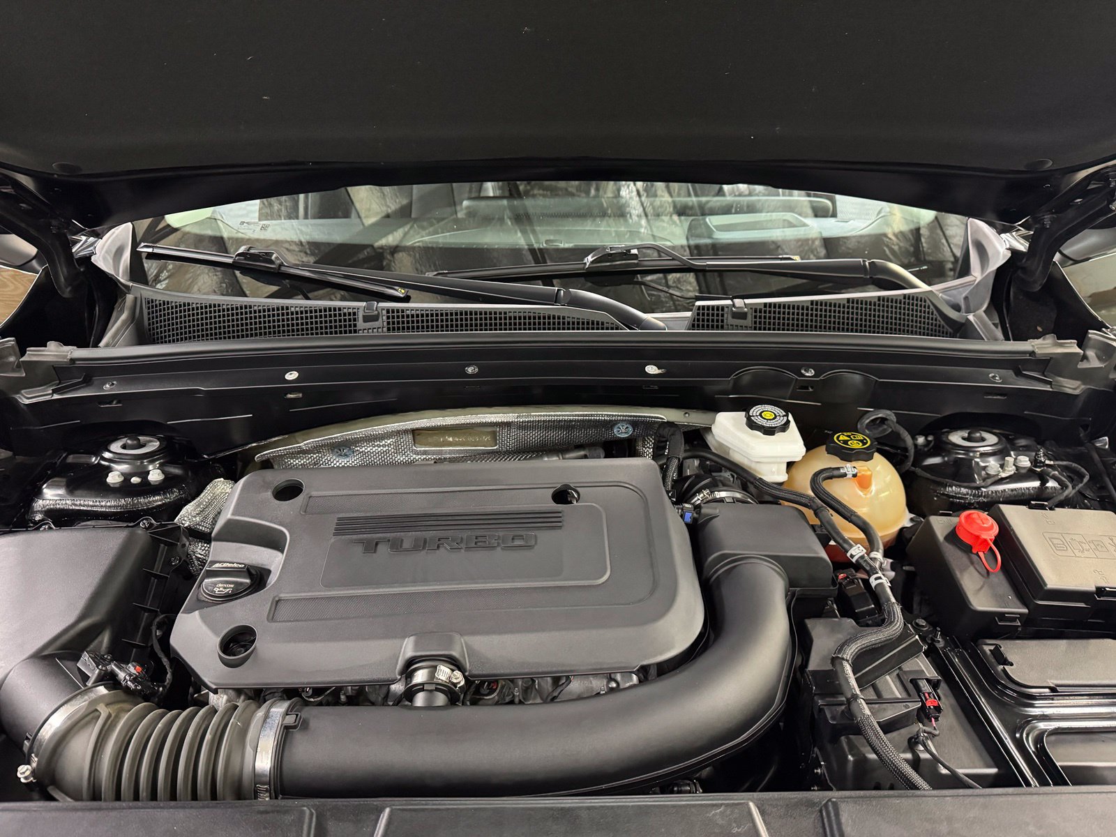 Used 2024 Buick Envision Preferred AWD/4WD image 10