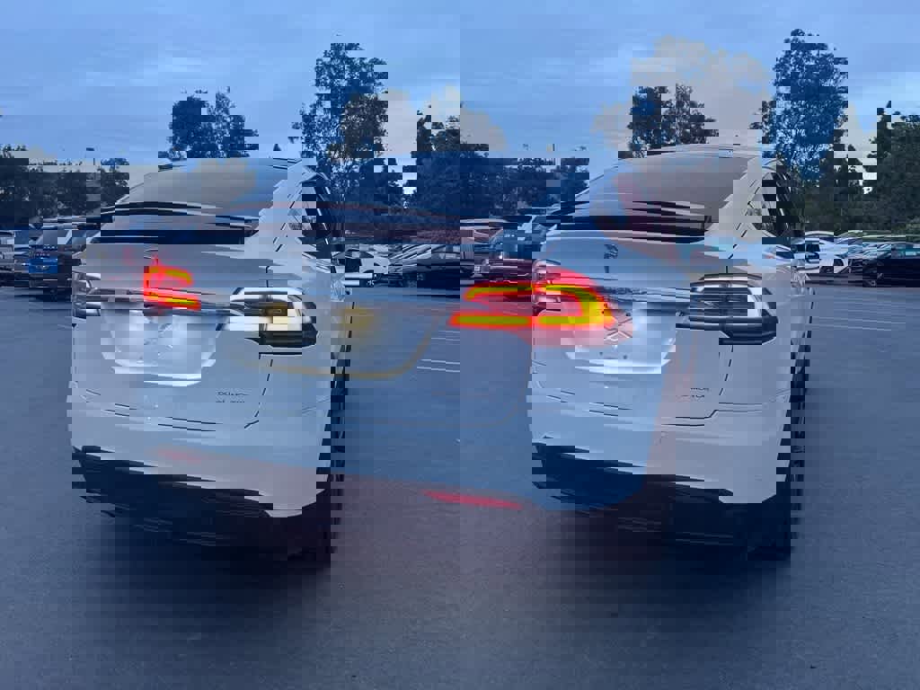 Used 2020 Tesla Model X Long Range image 2