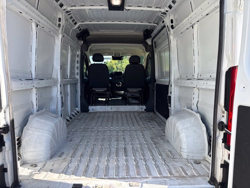 Used 2025 RAM ProMaster 2500 w/ Convenience Group FWD image 10