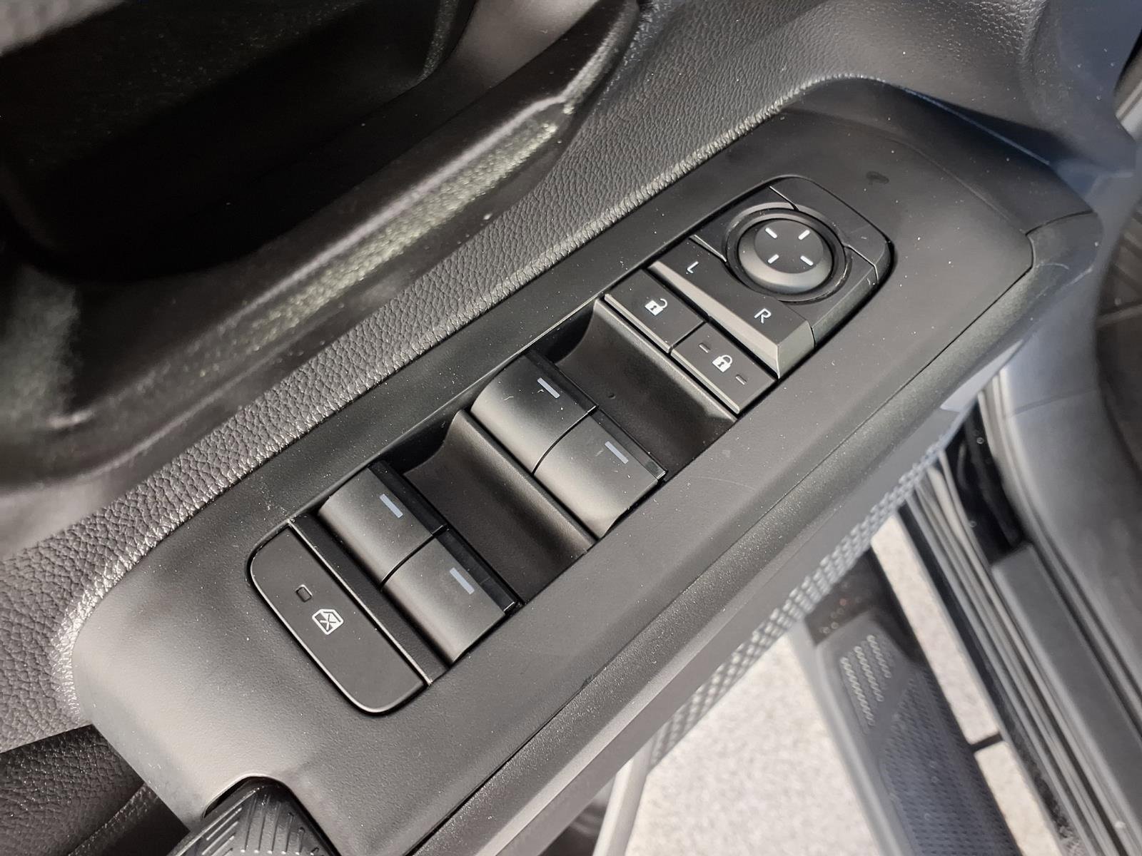 Used 2024 Toyota Tacoma SR image 22