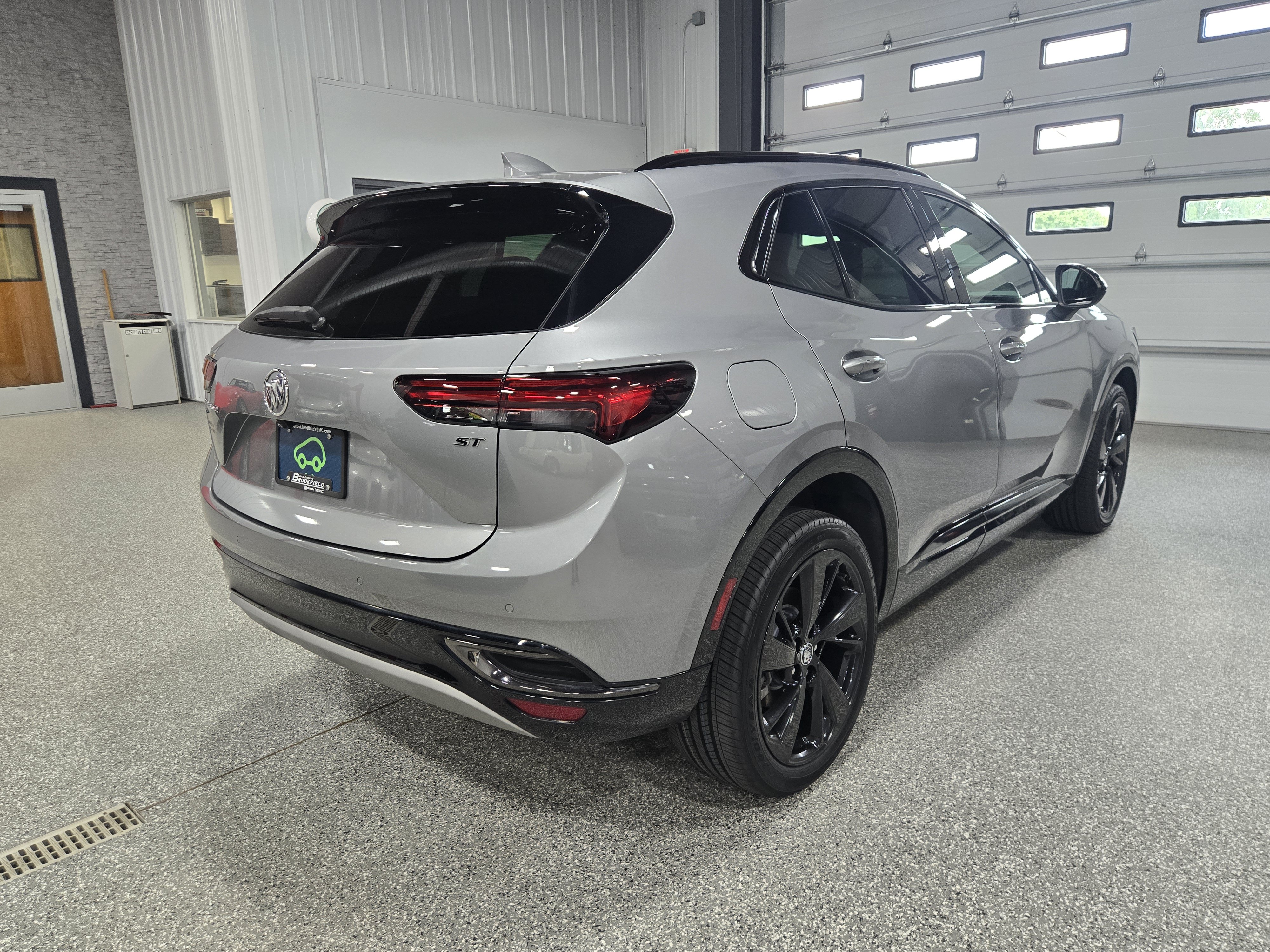 Certified 2023 Buick Envision Essence w/ Sport Touring Package AWD/4WD image 5