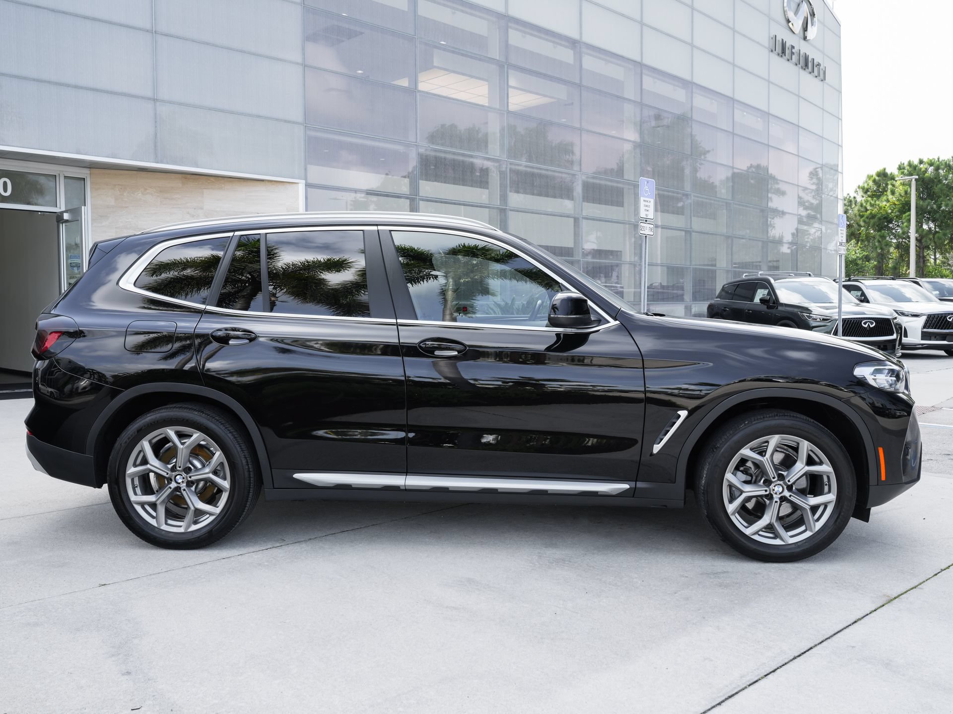 Used 2023 BMW X3 xDrive30i w/ Premium Package AWD/4WD image 29