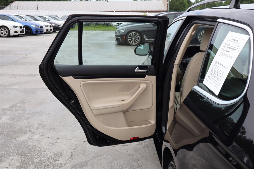 Used 2014 Volkswagen Jetta TDI FWD image 30