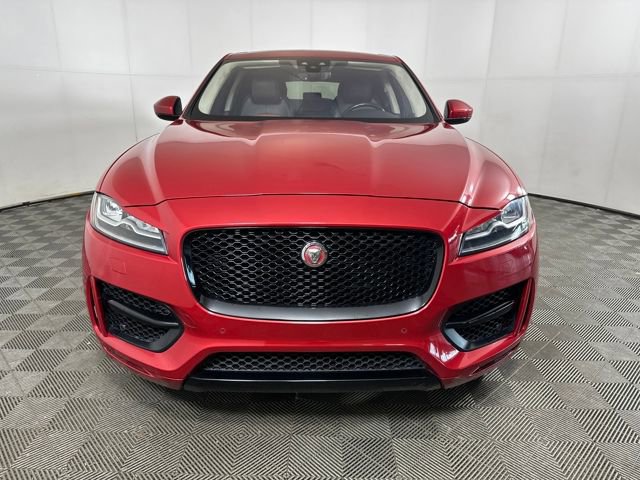 Used 2019 Jaguar F-PACE R-Sport image 8