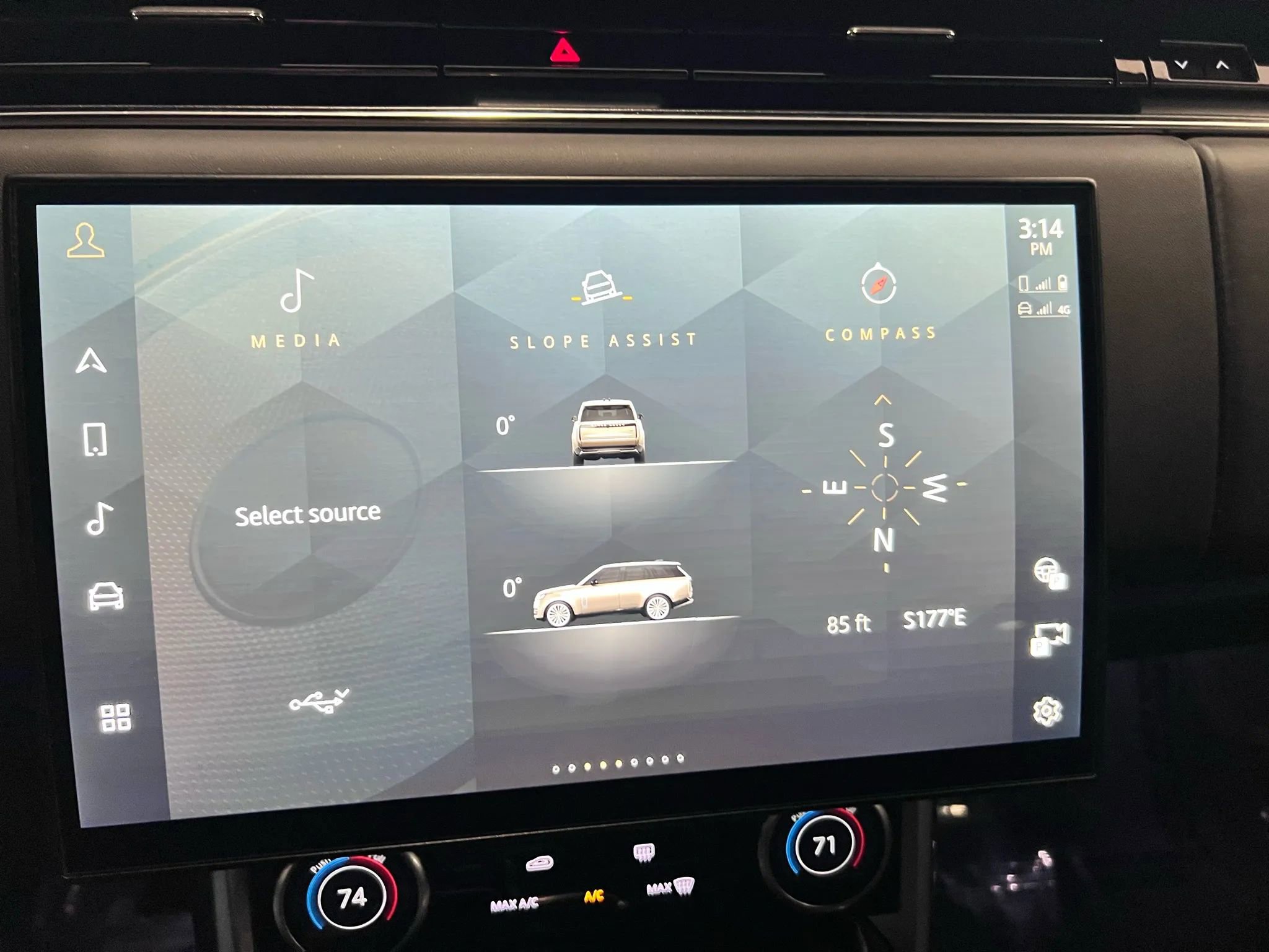 Used 2023 Land Rover Range Rover Long Wheelbase Autobiography image 36