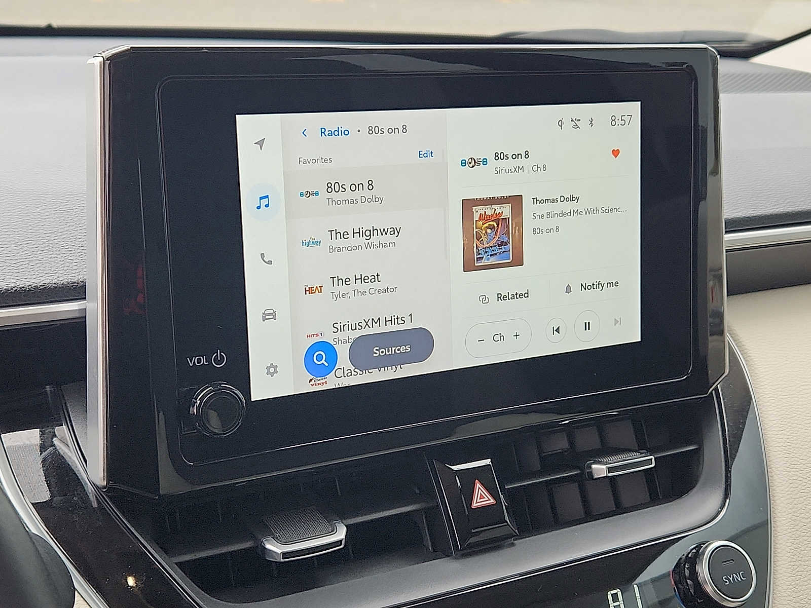 Used 2024 Toyota Corolla Cross XLE image 17