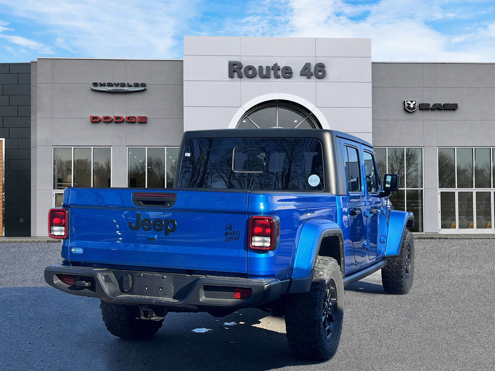 Used 2022 Jeep Gladiator Sport image 5