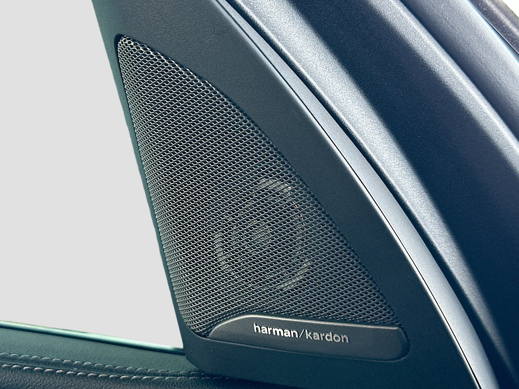 Used 2020 BMW X5 xDrive40i w/ M Sport Package image 19