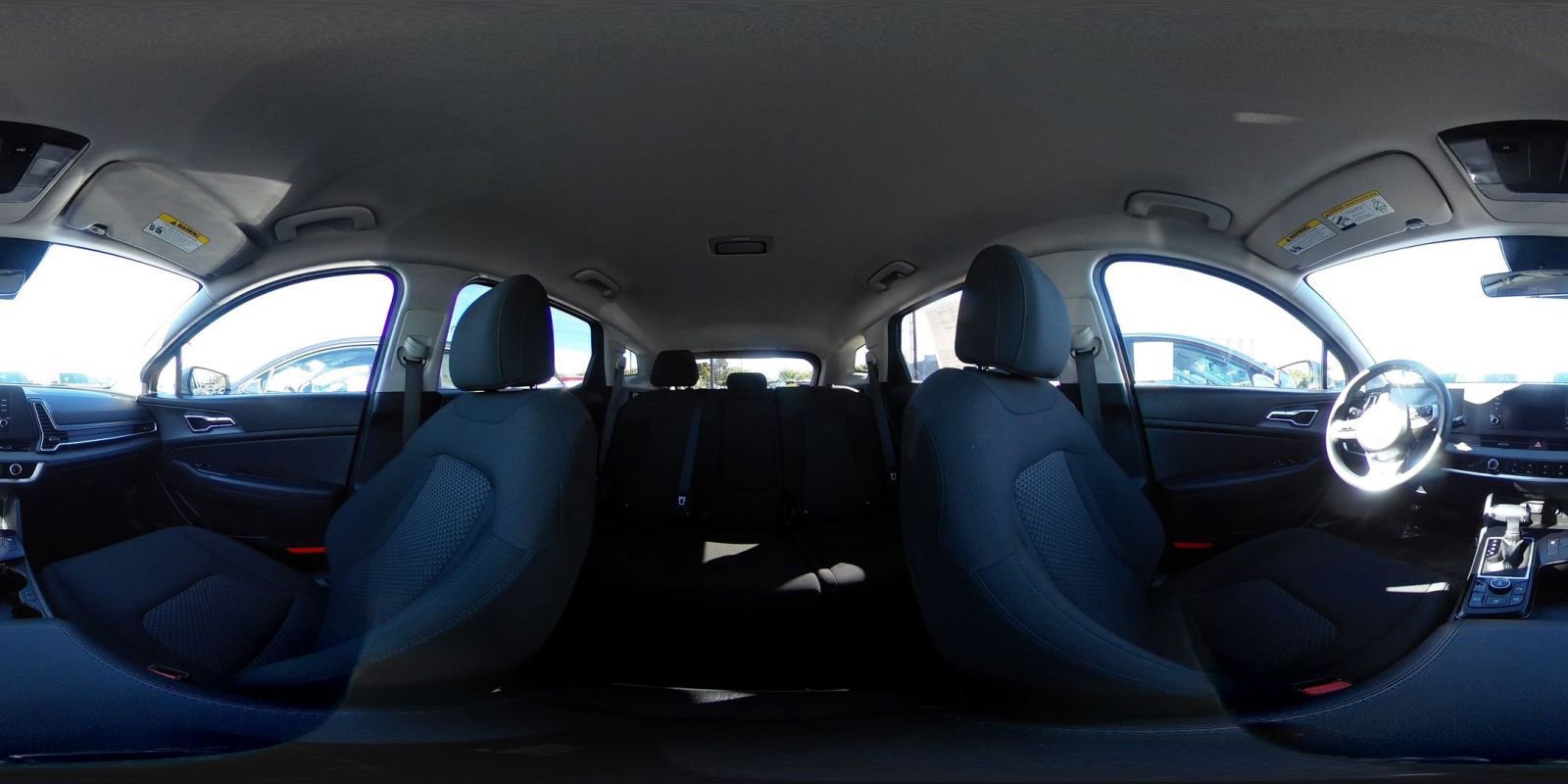 Used 2025 Kia Sportage LX image 41