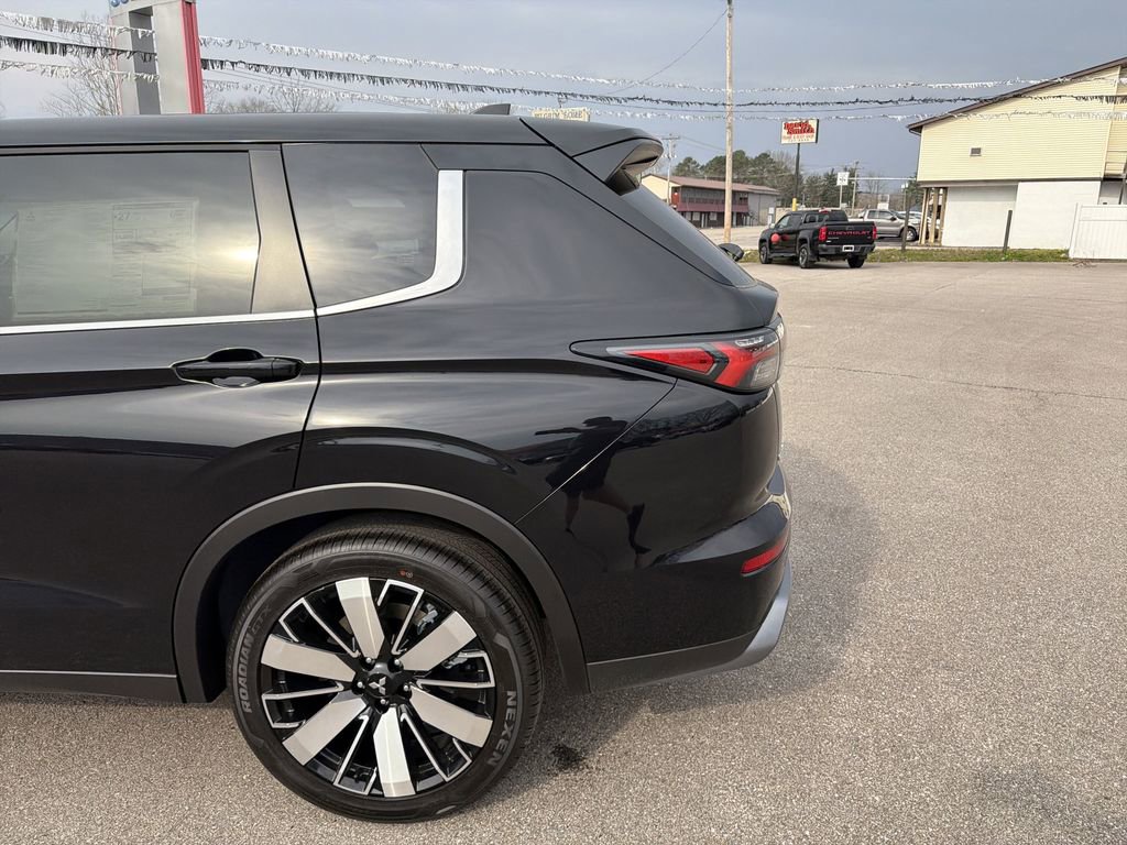 New 2026 Mitsubishi Outlander SE AWD/4WD image 6