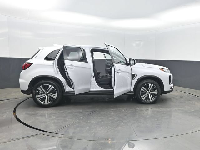New 2026 Mitsubishi Outlander Sport SE AWD/4WD image 37