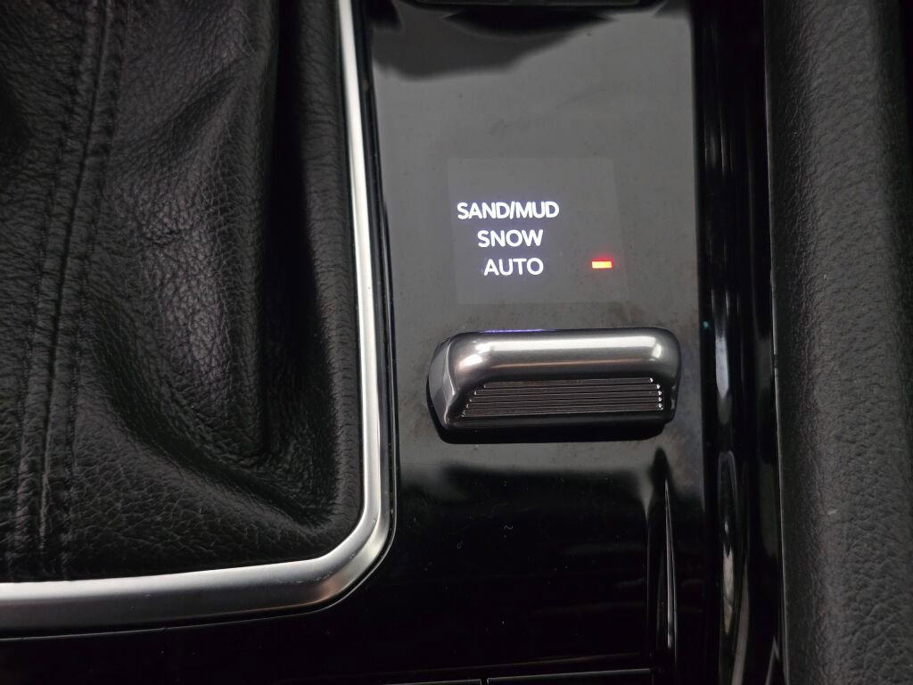 Used 2023 Jeep Compass Altitude image 35