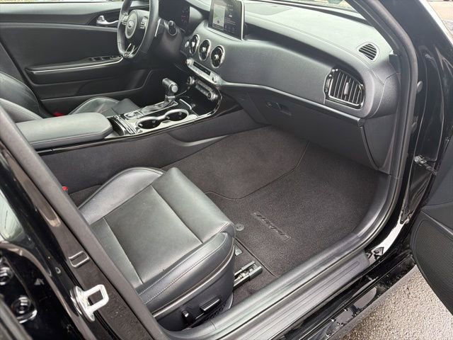 Used 2020 Kia Stinger GT-Line w/ Sun & Sound Package image 9