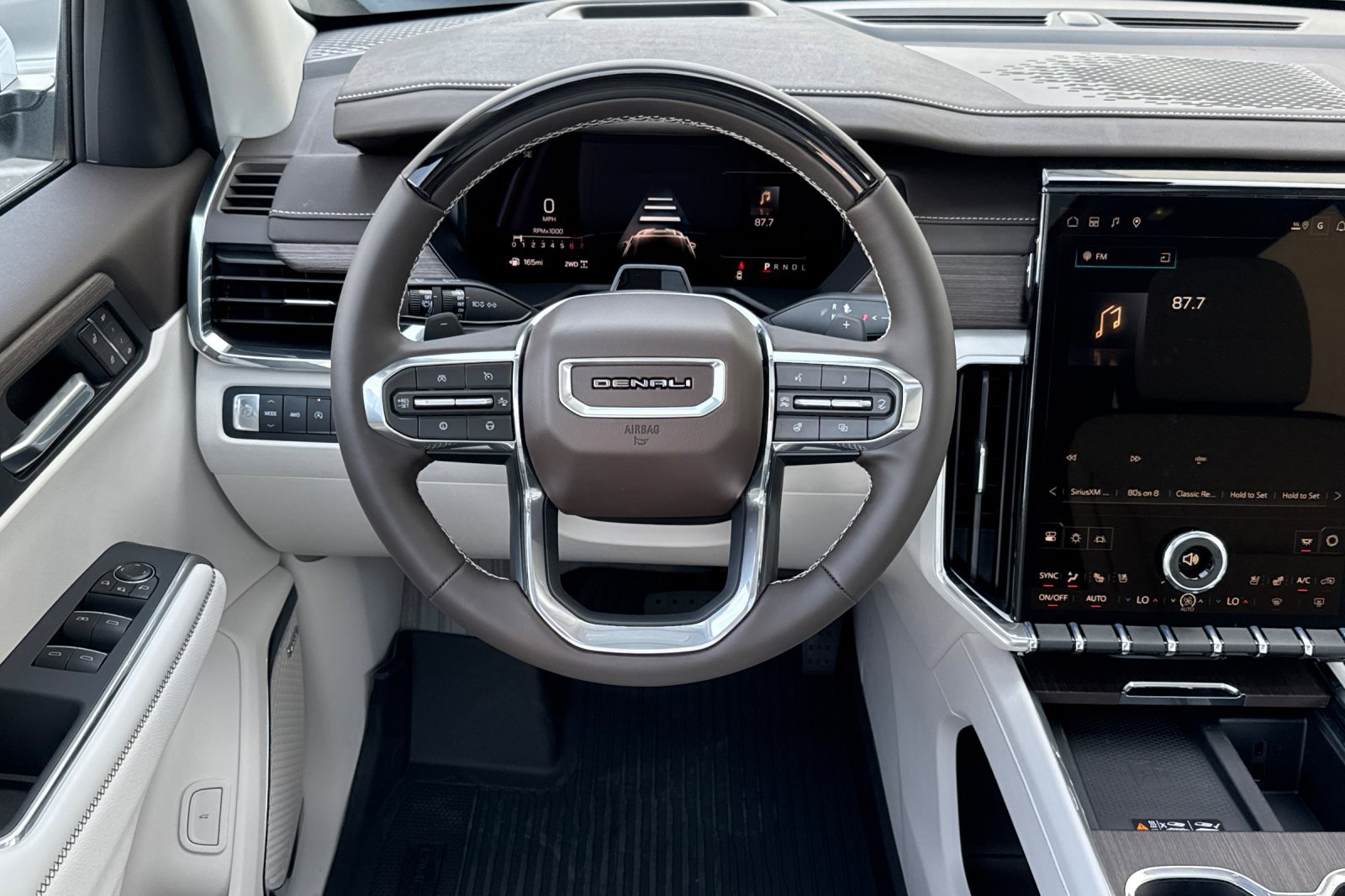 New 2026 GMC Acadia Denali w/ Super Cruise Package image 15