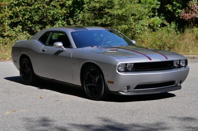 Used 2014 Dodge Challenger R/T w/ Blacktop Package image 4