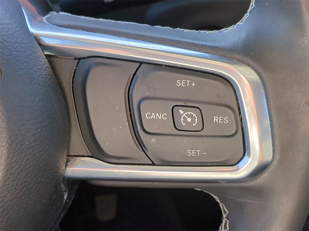 Used 2023 Jeep Wrangler Unlimited Sahara image 29