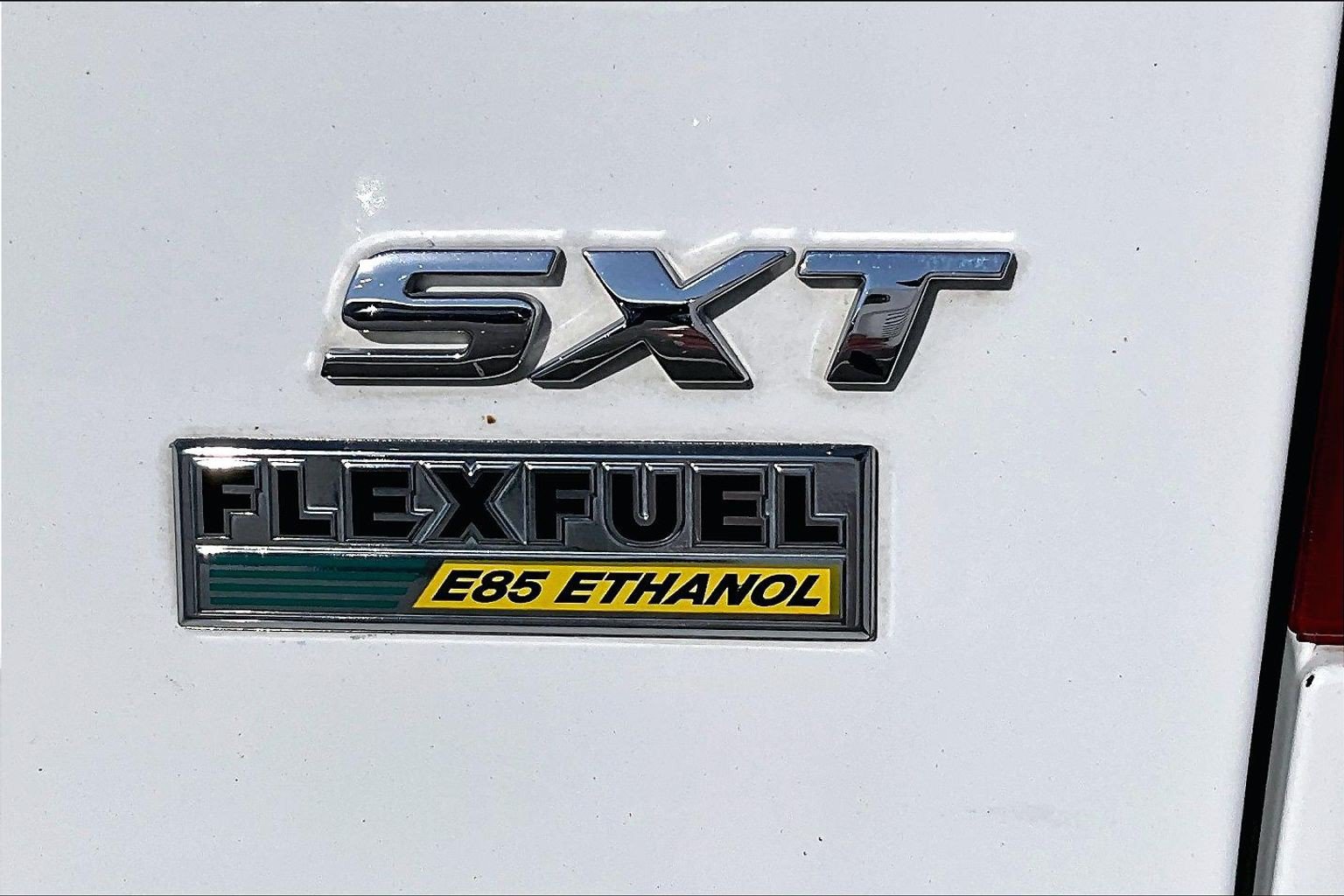 Used 2015 Dodge Grand Caravan SXT FWD image 31