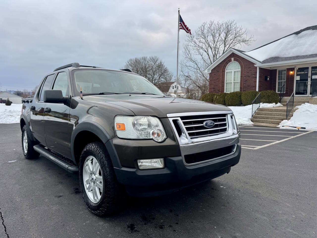 Used 2008 Ford Explorer Sport Trac XLT image 9